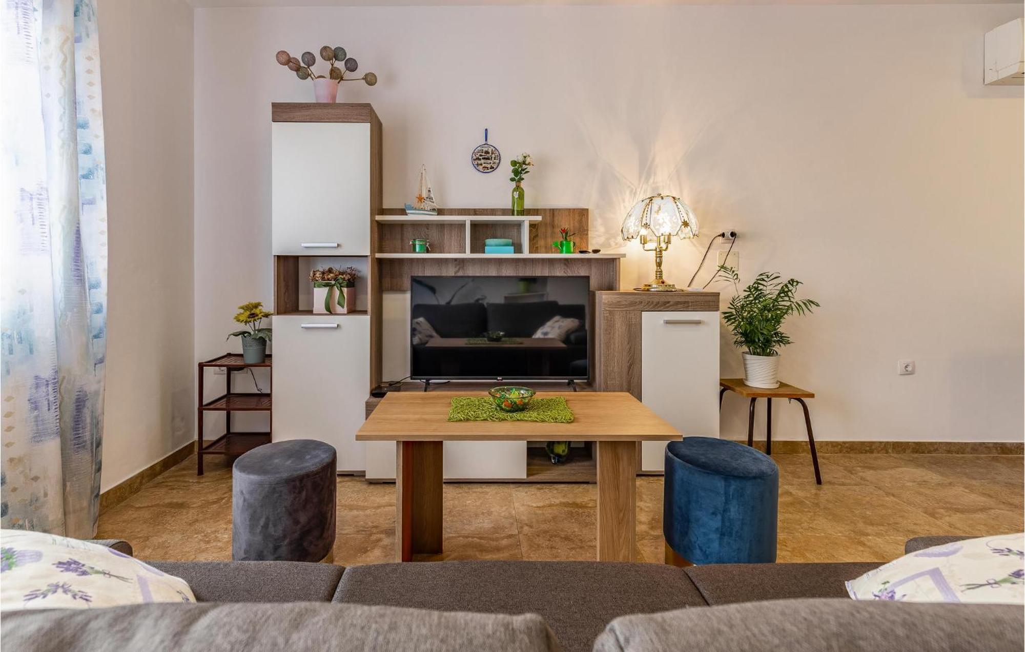 Awesome Apartment In Pula With Wifi Exterior photo